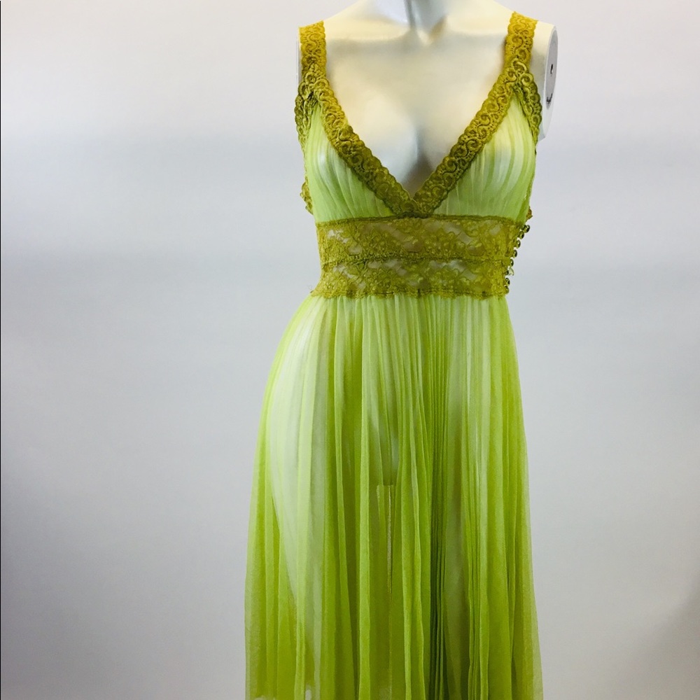 Betsey Johnson green lace & mesh sleeveless dress